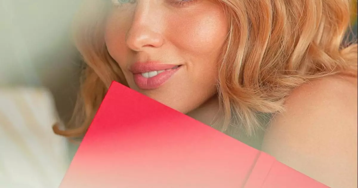 Оля Полякова в Playboy: оголена краса заради благодійної мети