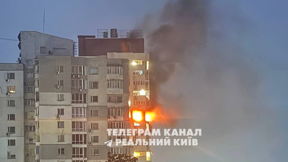 Росія вдарила по багатоповерхівці в Києві: є загиблий і постраждала