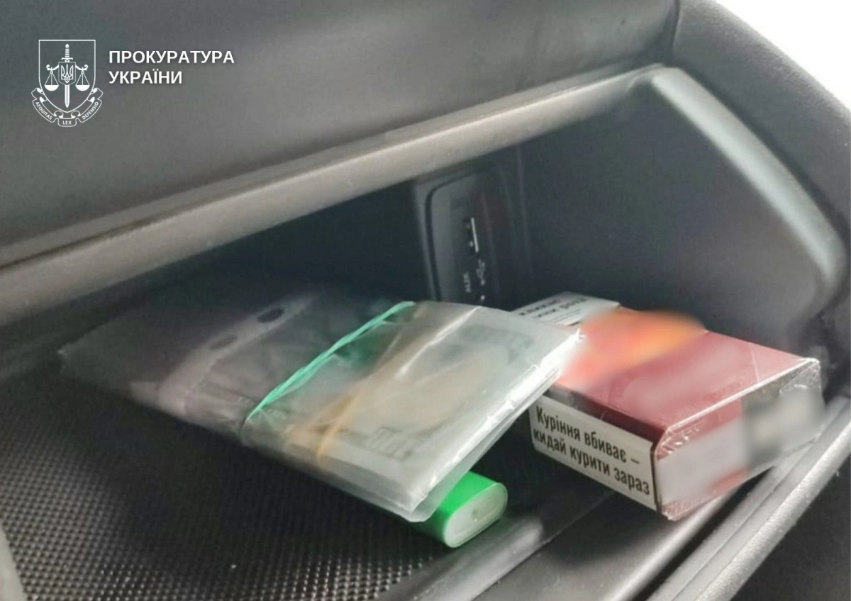 $5500 за виключення з військового обліку: у Києві затримали двох чоловіків