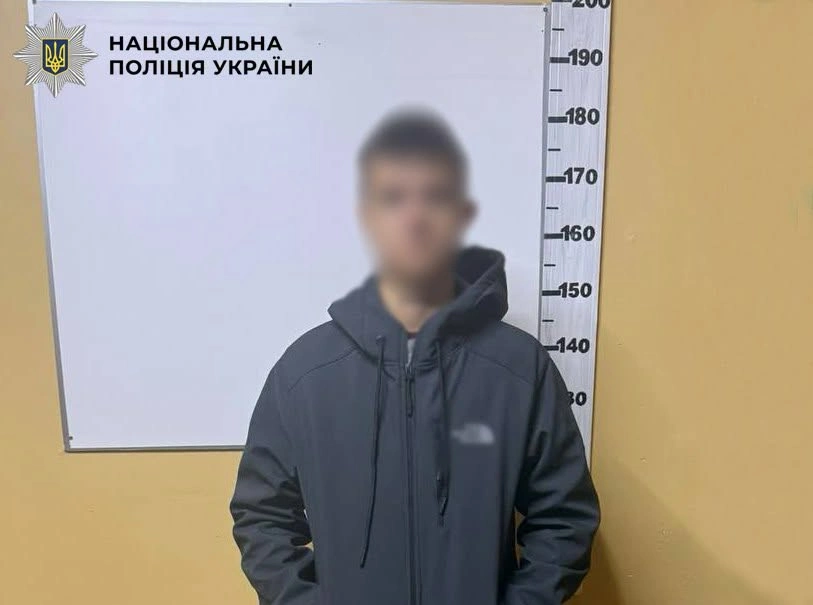 У Києві 18-річний шахрай виманив у жінки $2 тисячі під виглядом «перевірки СБУ»