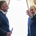 Путін заявив про готовність РФ відновити тристоронні переговори в листопаді