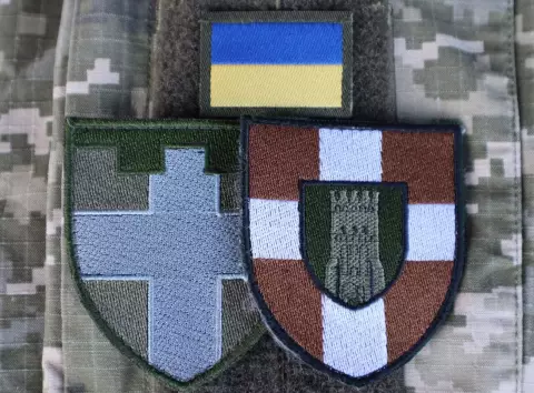 Приєднуйтесь до лав 100 ОМБ ЗСУ: Ваш шанс стати частиною військової родини