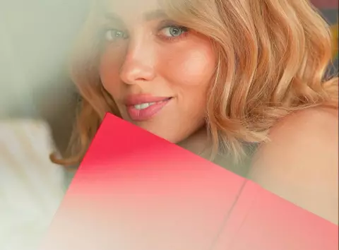 Оля Полякова в Playboy: оголена краса заради благодійної мети