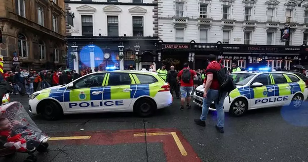 Аварія у Ліверпулі: авто в'їхало у фанатів під час святкування