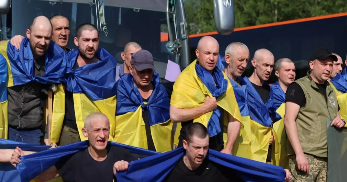Обмін полоненими: в Україну повернулись важко поранені захисники
