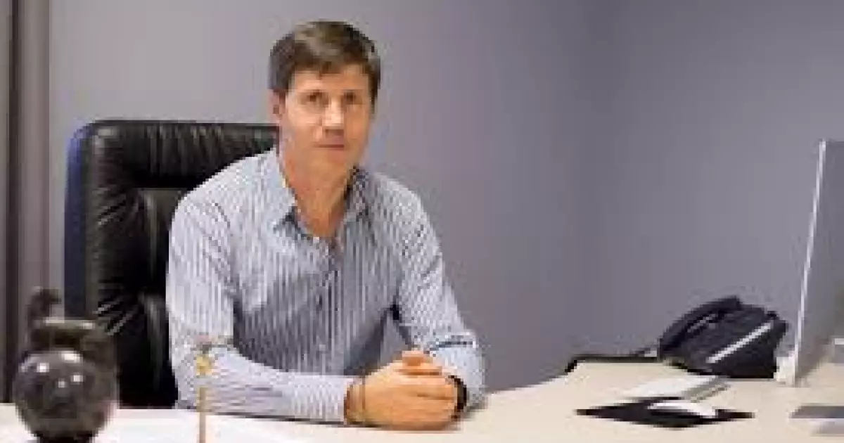 За лаштунками величі: нардеп Олександр Сова задекларував +15% до зарплати та мільйони в кеші