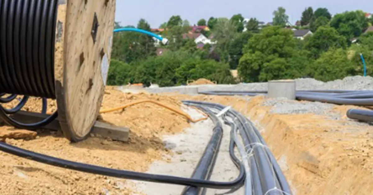 Київ витрачає мільйони на "нові" кабелі: Чи чекати прориву в енергетиці, чи це чергова "схема"?