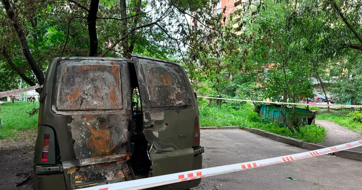 Киянин може отримати 10 років за підпал авто військового