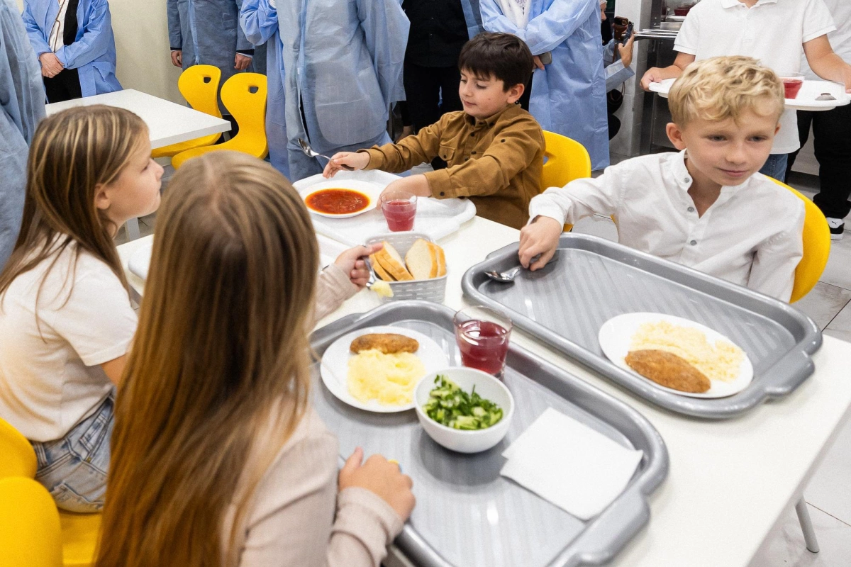 Уряд виділив 46,5 млн грн на модернізацію шкільних їдалень: що це означає для Києва
