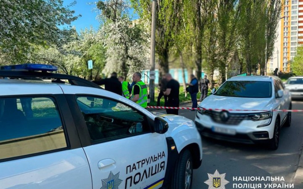 У Дарницькому районі Києва стрілянина після дорожнього конфлікту - є постраждалий