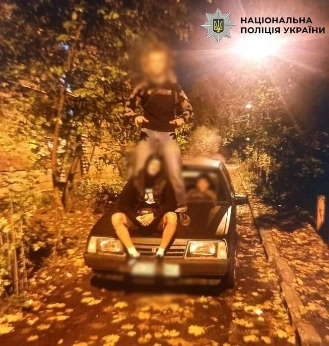 У Києві під час ракетної атаки підліток викрав авто військового — поїздка завершилася ДТП