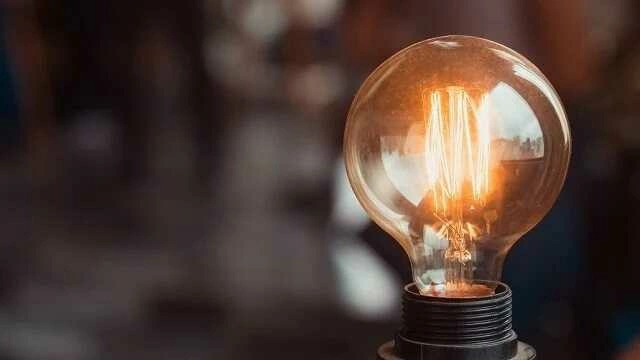 На Київщині світла не буде до 11 годин: графіки на 29 жовтня