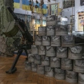 Пакет для юшки, шапка з ковдри й футболка: у Києві показали речі, що пережили полон