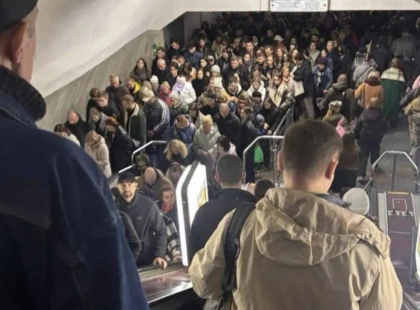 Київ і область без світла: перебої з електропостачанням паралізували частину метро