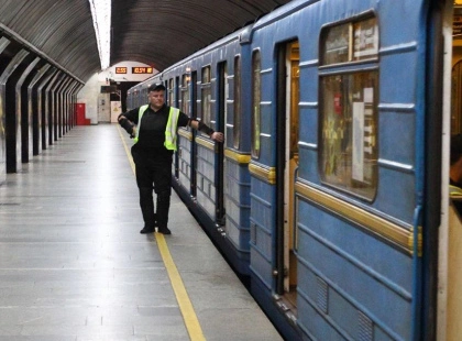 Київська влада спростувала чутки про відключення світла в метро