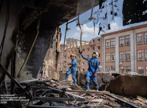 Ніч, що об'єднала Київ: завершено рятувальні роботи у Києві після атаки