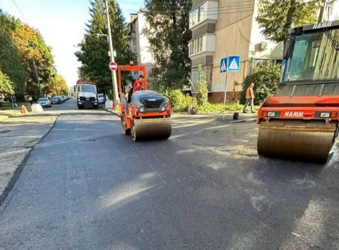 Солом’янка з новими дорогами: у Києві завершено ремонт двох важливих вулиць