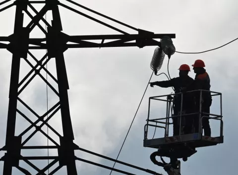 Екстрені відключення електроенергії на Київщині: які райони залишилися без світла